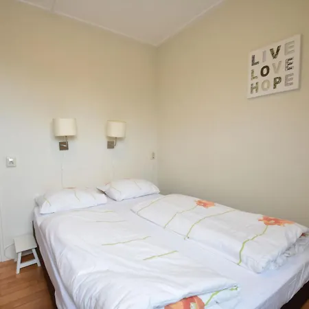 Family Flat On Large Estate Near Beach Appartement Bergen aan Zee