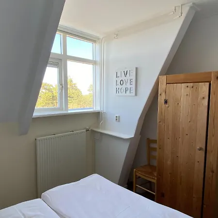 Appartement Family Flat On Large Estate Near Beach Bergen aan Zee