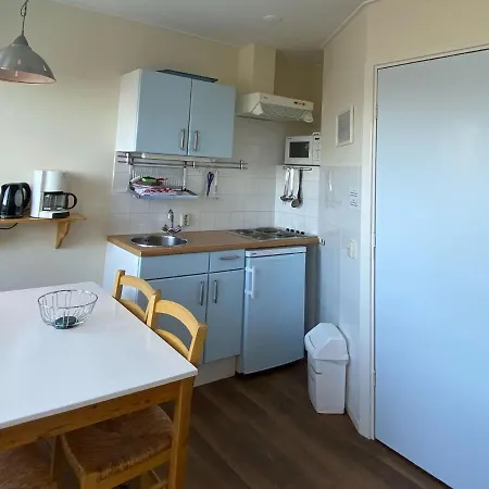 Family Flat On Large Estate Near Beach