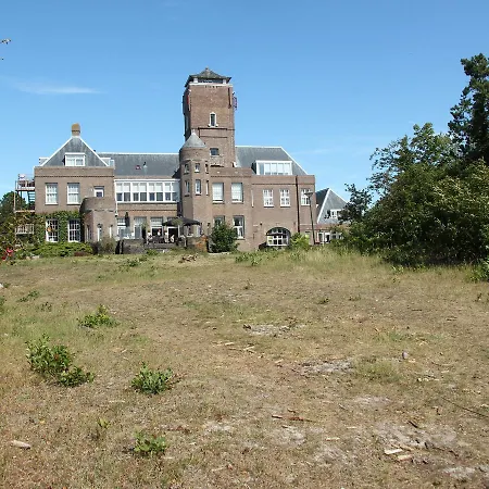 Family Flat On Large Estate Near Beach Lägenhet Bergen aan Zee